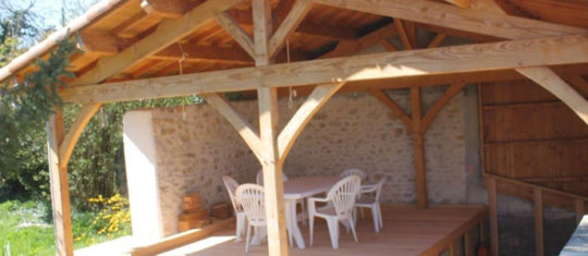 préau en bois